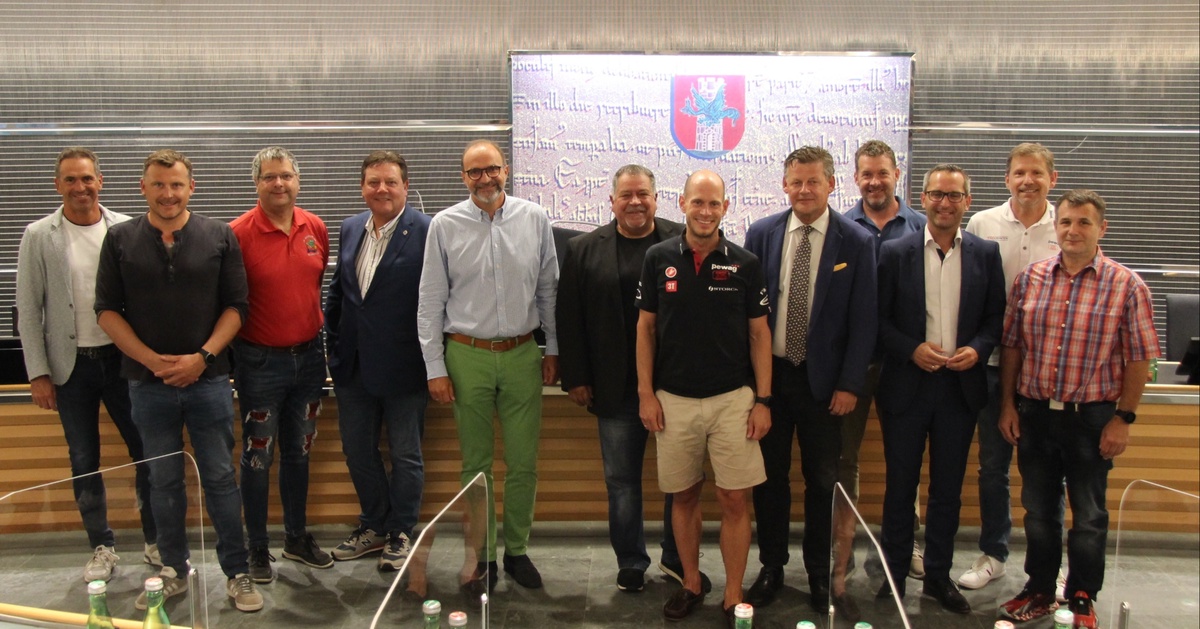 B&uuml;rgermeister und Sportreferent standen Sportvereinen Rede und Antwort